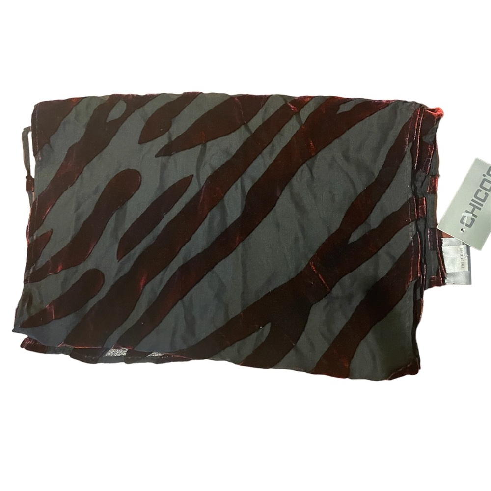 NWT Chico’s Lagoon Velvet Scarf